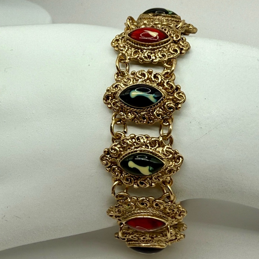 Vintage Victorian Style Gold Tone
Bracelet w/ Rhinestones 7” - Picture 3 of 16